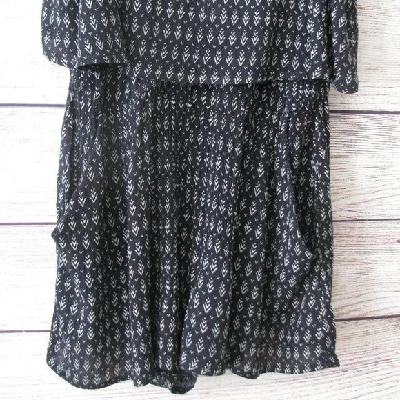 NWOT Lulus Creative Approach Arrow Print Romper - Picture 5 of 7